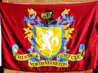 appliqued-coat-of-arms-golf-club2.jpg